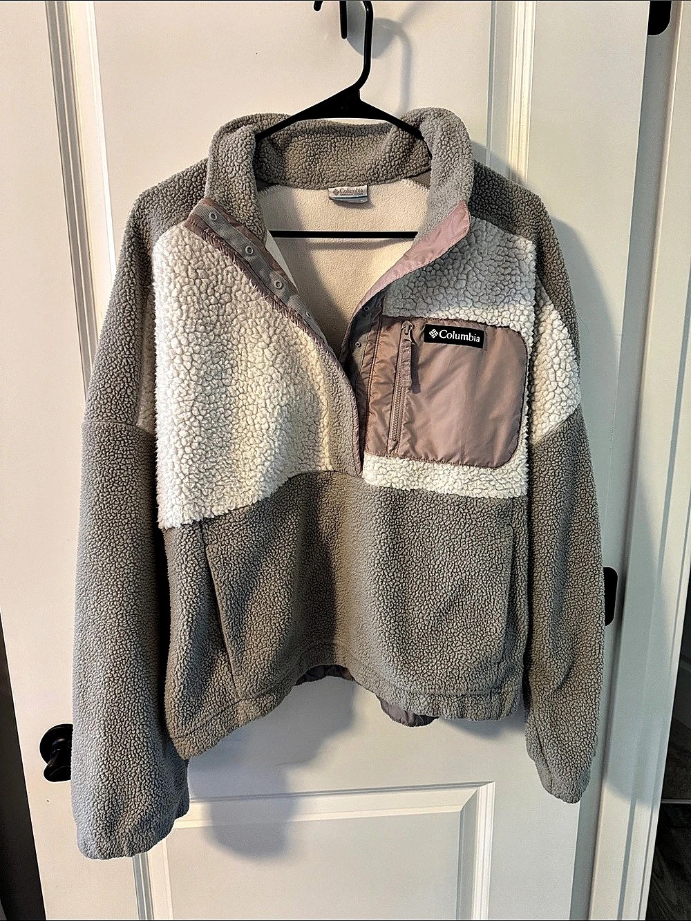 Columbia Women's Lodge Cropped Sherpa 1/2 Snap Pullover Gray & White XL